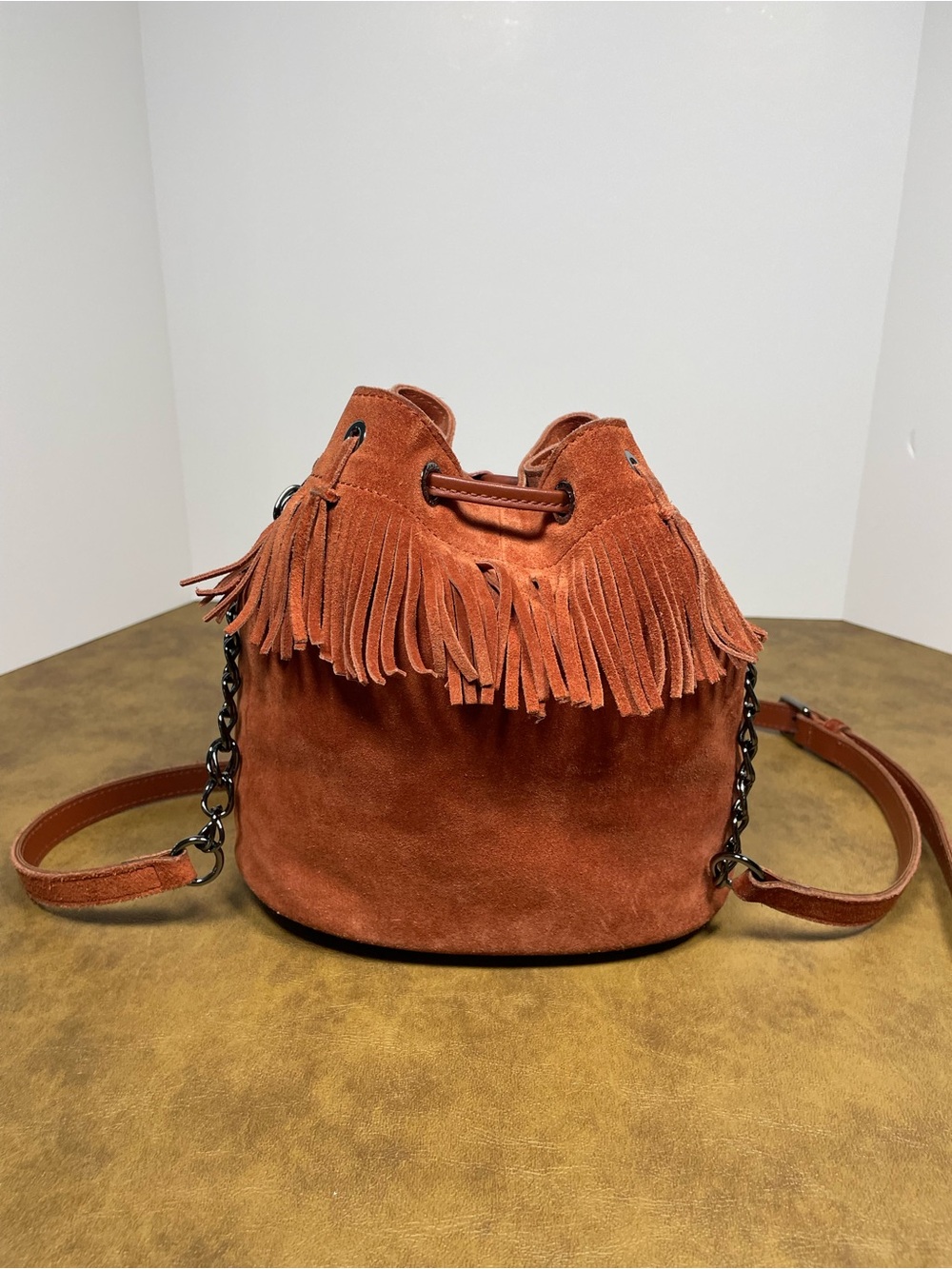Longchamp Paris Rocks Velours Suede Fringe Bucket Crossbody Rust - Picture 4 of 13